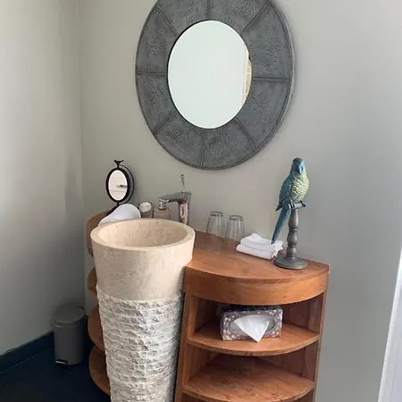 La Pomme D'amour Bed & Breakfast 4*