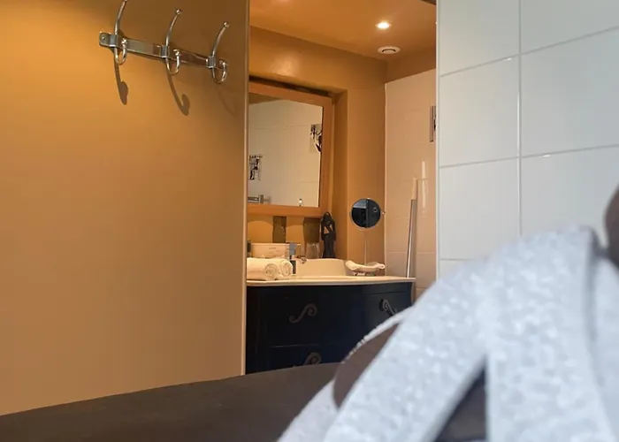 La Pomme D'amour 4* Honfleur